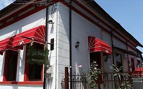 La Storia Guest House